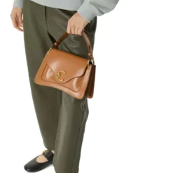 Borsa Donna a Mano COCCINELLE in Pelle linea C-Me Calf Cocker Small Colore Nero