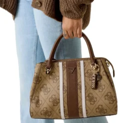 Borsa Donna a Mano GUESS Linea Noelle Colore Latte Logo - Brown