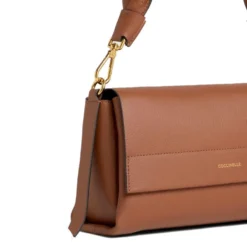 Borsa Donna a Spalla COCCINELLE in Pelle linea Boheme Small colore Cognac - Nero