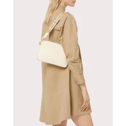 Borsa Donna a Tracolla COCCINELLE Linea Tebe Colore Sandshell