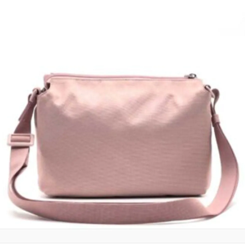 Borsa Donna a Tracolla Piccola MANDARINA DUCK in Tessuto colore Rose Linea MD20