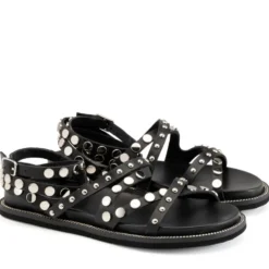 Sandali Donna CULT Roshelle 3886 in Pelle Colore Nera con Borchie Piatte