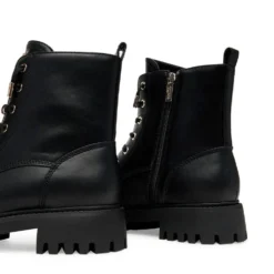 Scarpe Donna GUESS Anfibi linea Fionaa colore Nero