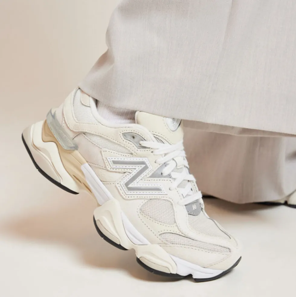 Sneakers Running NEW BALANCE 9060 in Pelle e Mesh Sea Salt Moonbeam e Turtledove